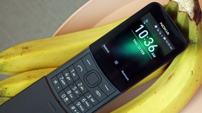 Nokia 8110 yarudi ikiwa na 4G, Facebook na kifuniko cha Matrix